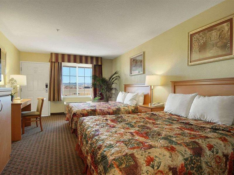 Days Inn By Wyndham Hayward Airport Exterior foto